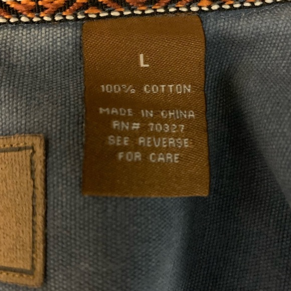 Clear Water Outfitters blue chambray button up men’s shirt size Large - Picture 10 of 10